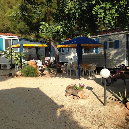 Happy Camp Mobile Homes In El-Bahira Camping Village San Vito Lo Capo Buitenkant foto