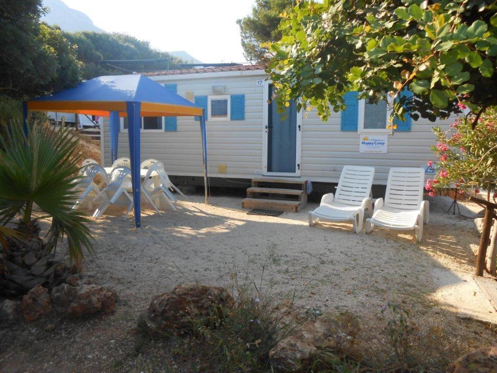 Happy Camp Mobile Homes In El-Bahira Camping Village San Vito Lo Capo Buitenkant foto