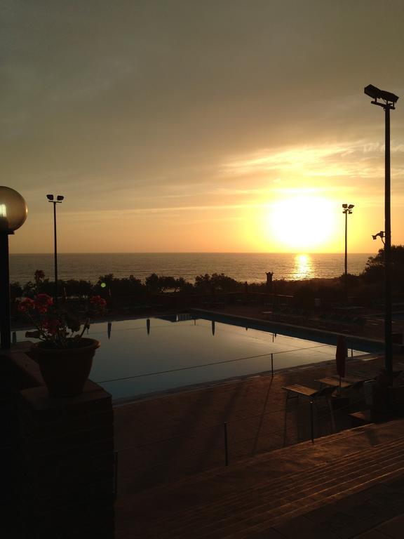Happy Camp Mobile Homes In El-Bahira Camping Village San Vito Lo Capo Buitenkant foto