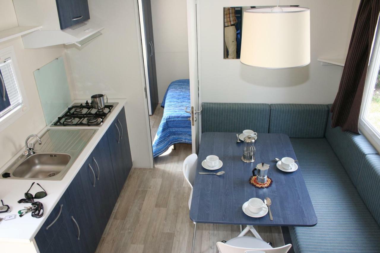 Happy Camp Mobile Homes In El-Bahira Camping Village San Vito Lo Capo Buitenkant foto